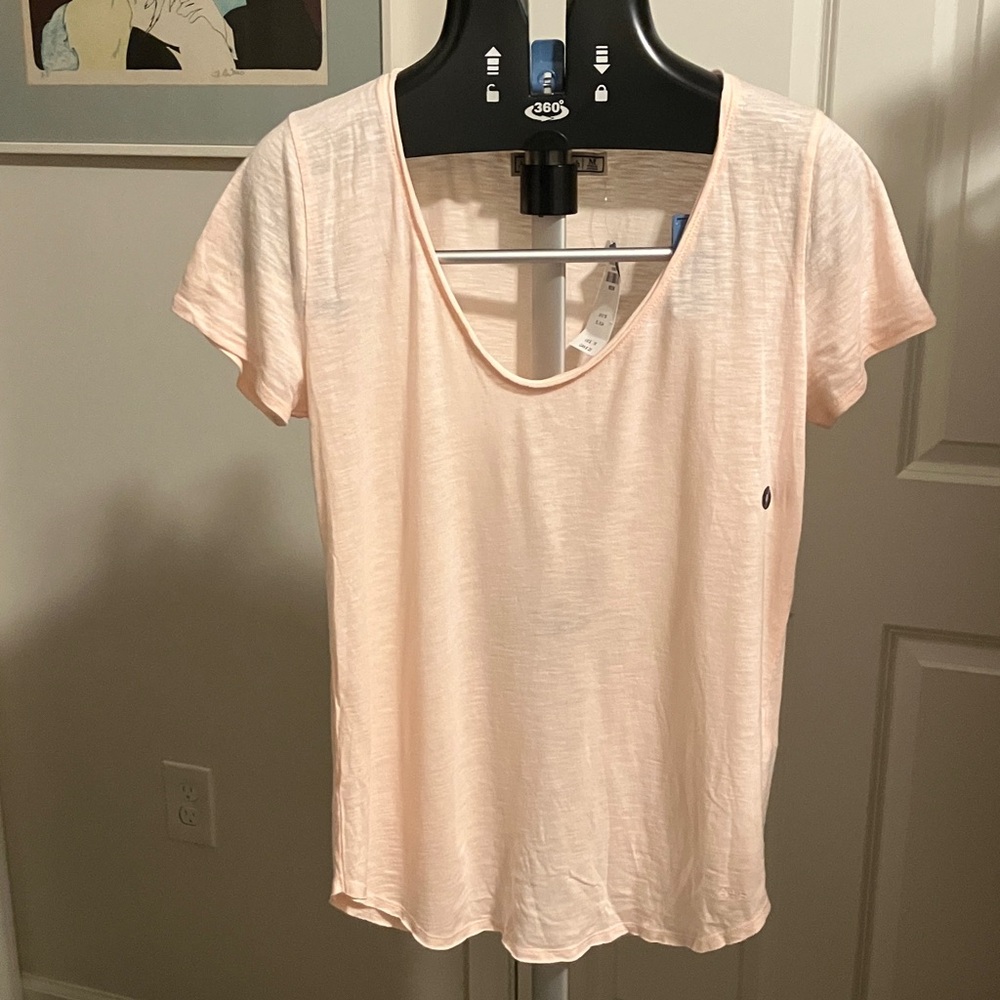NWT Abercrombie & Fitch Pastel Peach Scoop Neck Tee Soft Lightweight T-Shirt